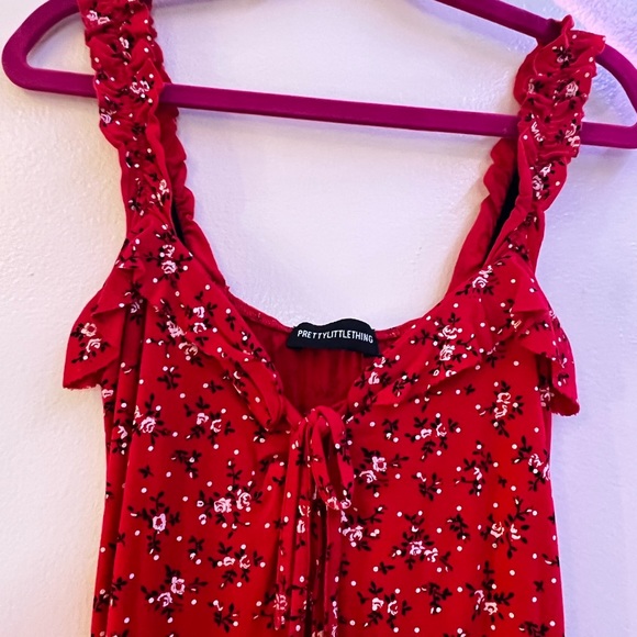 Red Ditsy Floral Frill Detail Shift Dress - Picture 6 of 7